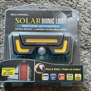 NWT Bell & Howell Solar Bionic Light
